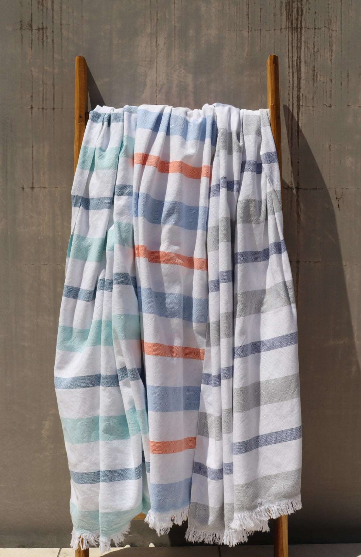 Lightweight cotton beach discount towels