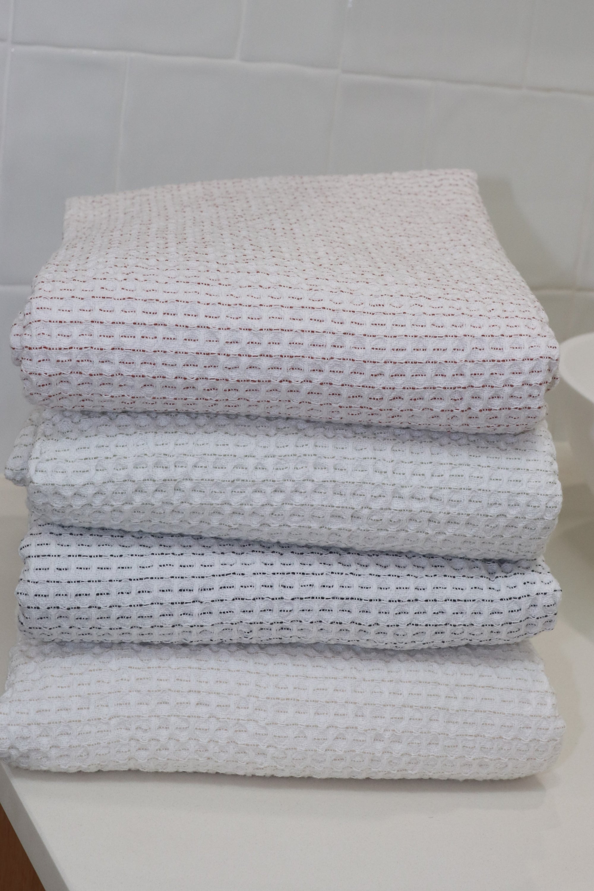 waffle bath sheet in 4 colours folded